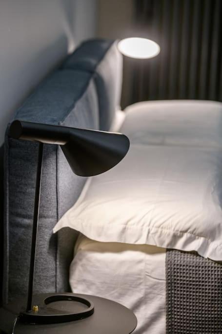 Eleven Luxury Suite - Dimora Affrescata Del '500 A Pochi Passi Dall'Acquario 热那亚 外观 照片